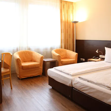 Andi Stadthotel 3*