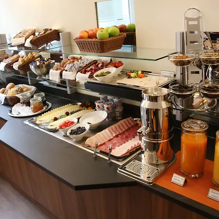 Andi Stadthotel 3* מינכן