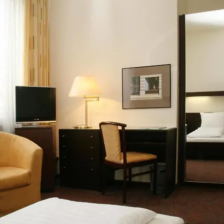Andi Stadthotel 3*