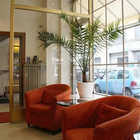 מלון Andi Stadthotel