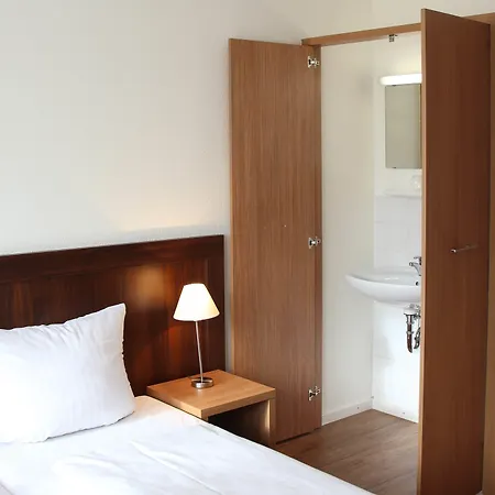 Andi Stadthotel 3*