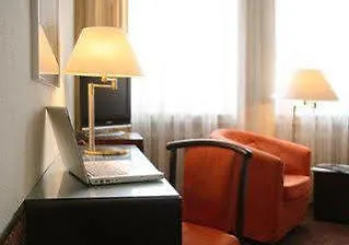 호텔 Andi Stadthotel